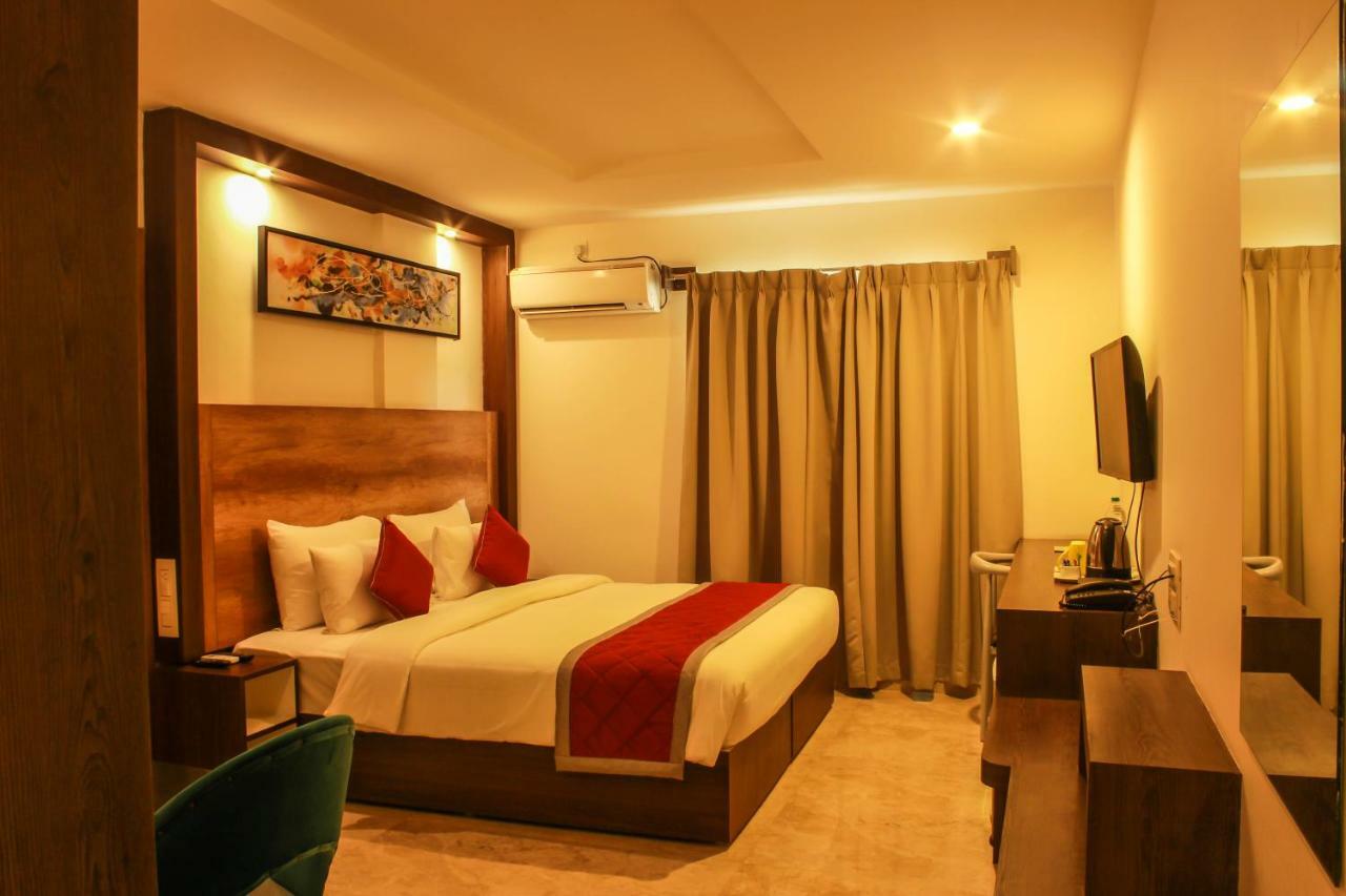 Rest Inn Skr A Petrichor Hotel Bangalore Exterior photo