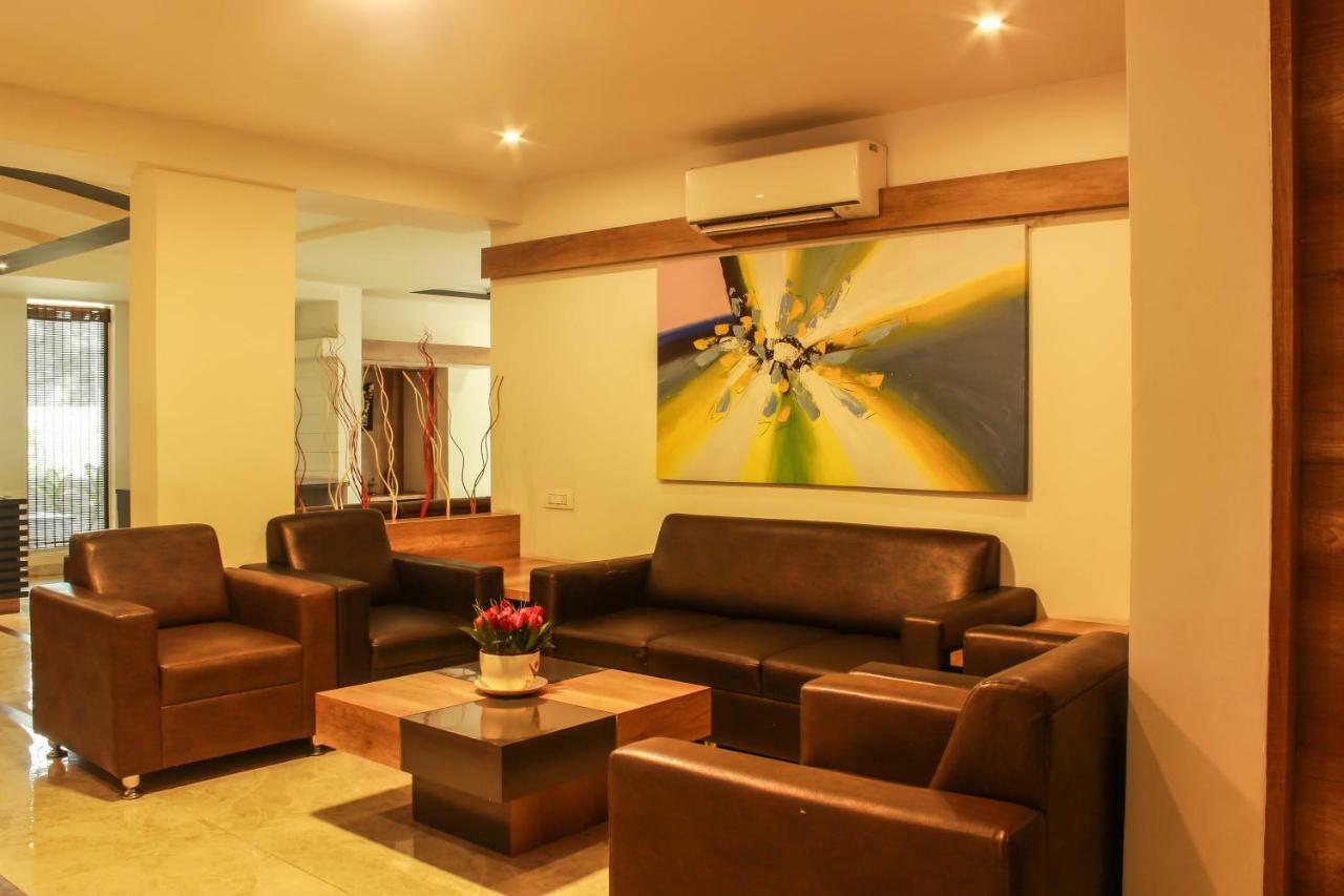 Rest Inn Skr A Petrichor Hotel Bangalore Exterior photo